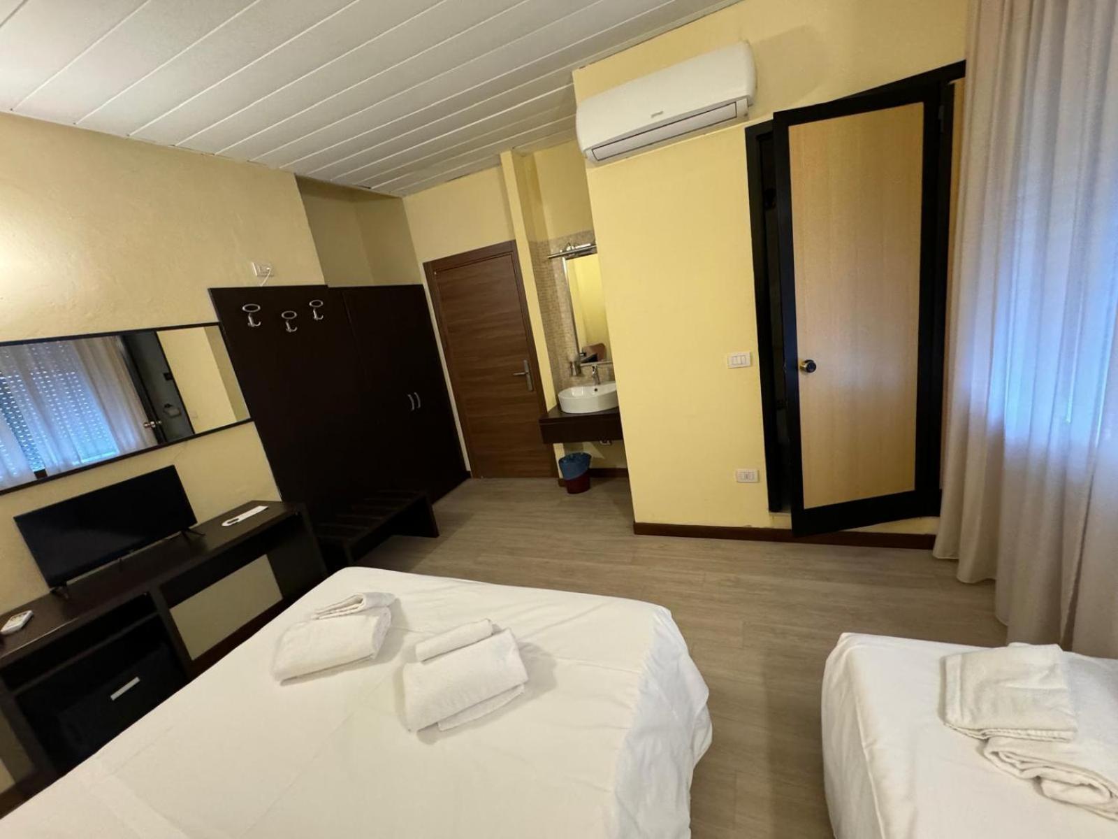 מסטרה Hotel Guidi מראה חיצוני תמונה