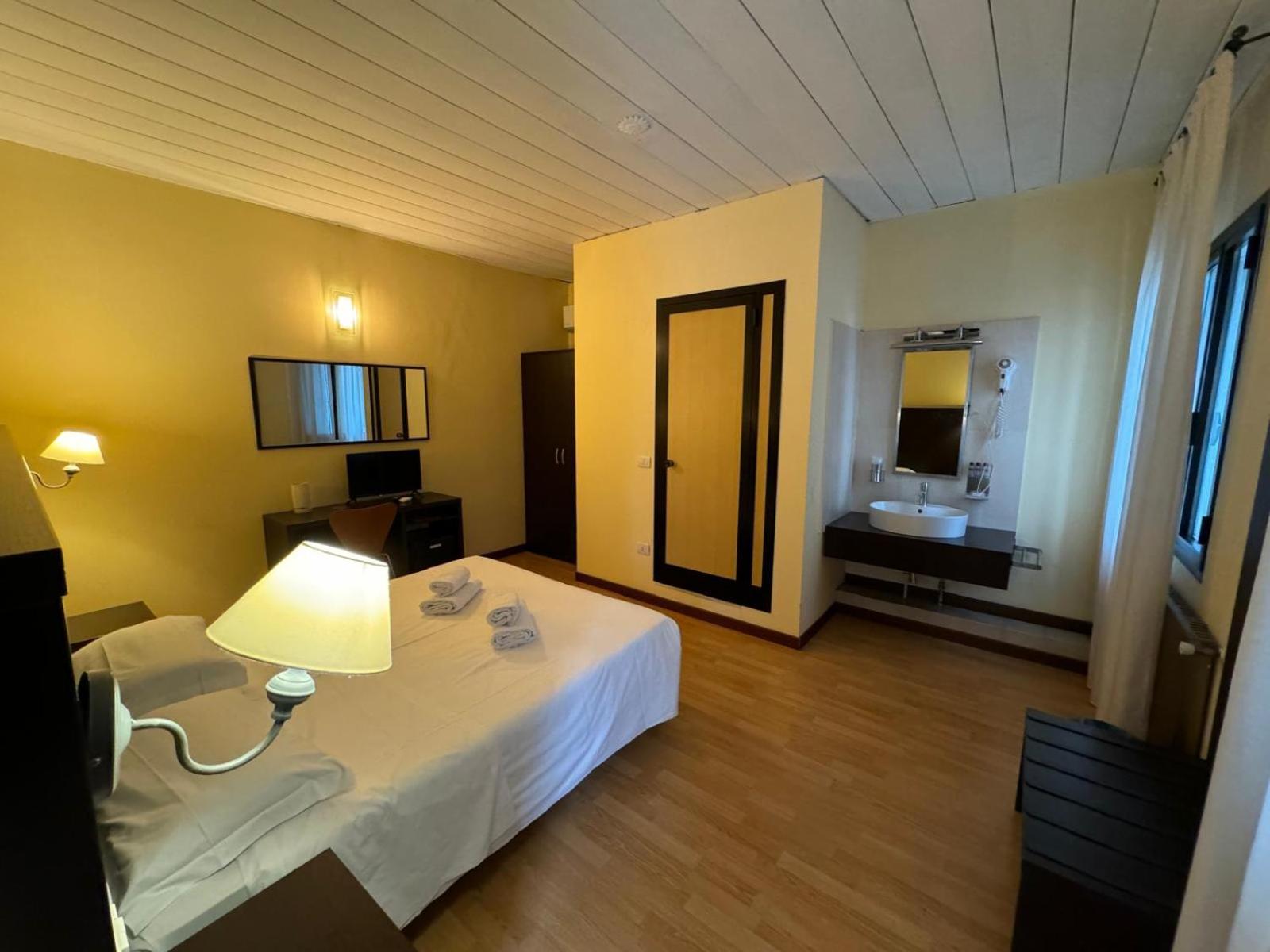 מסטרה Hotel Guidi מראה חיצוני תמונה