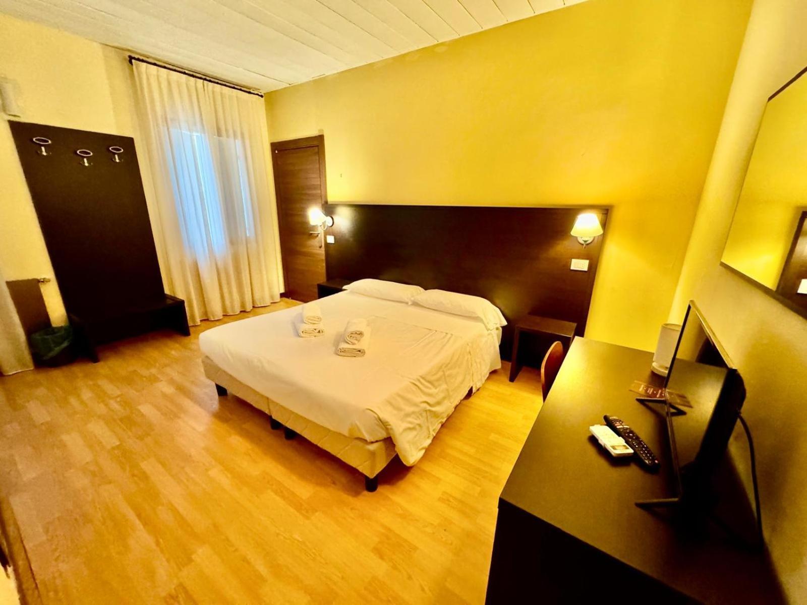 מסטרה Hotel Guidi מראה חיצוני תמונה