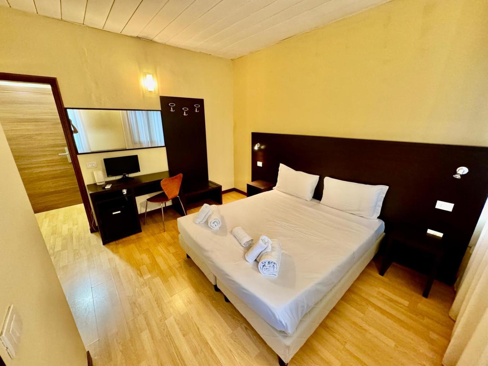 מסטרה Hotel Guidi מראה חיצוני תמונה