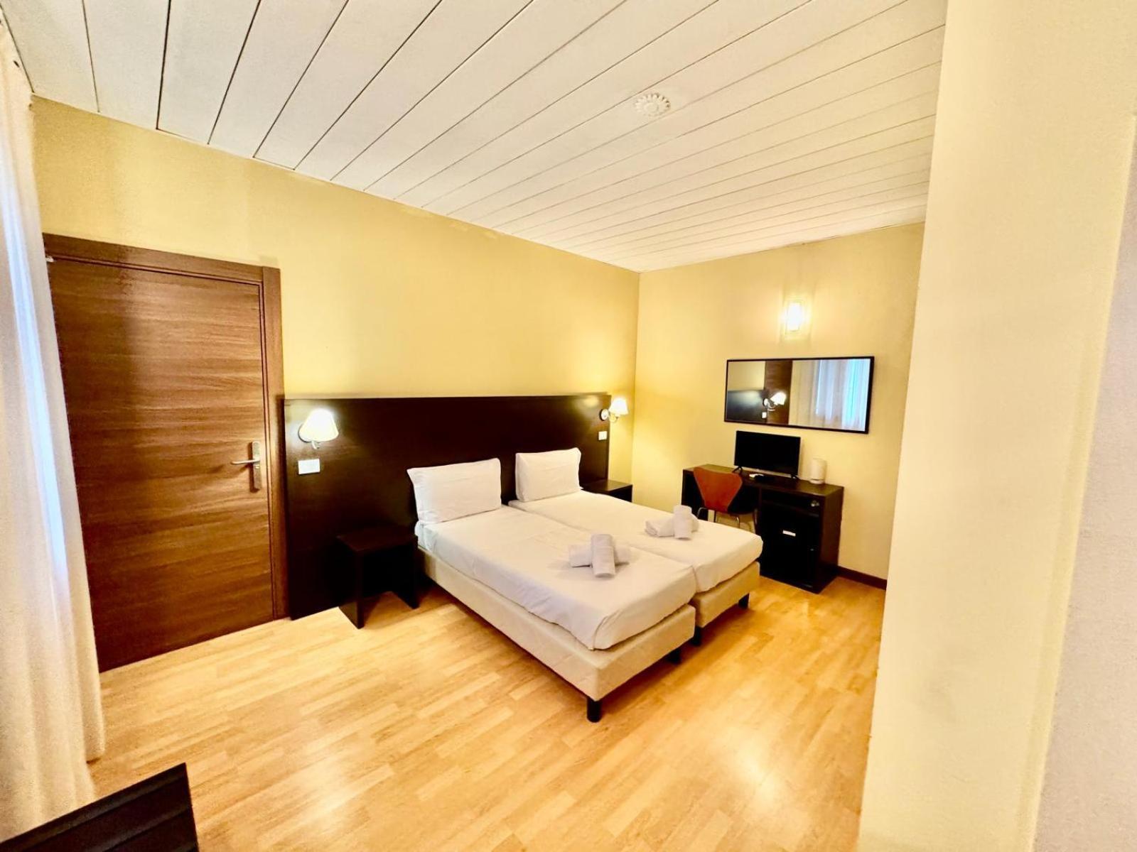 מסטרה Hotel Guidi מראה חיצוני תמונה