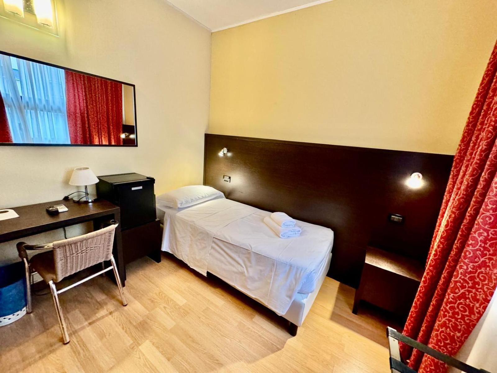 מסטרה Hotel Guidi מראה חיצוני תמונה
