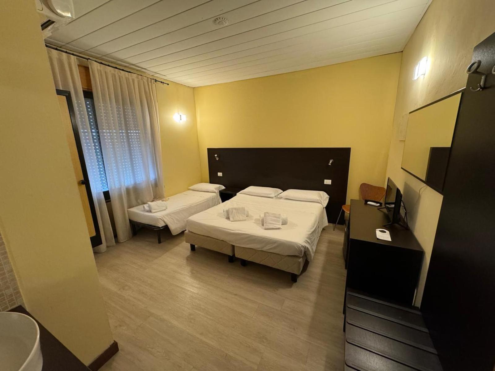 מסטרה Hotel Guidi מראה חיצוני תמונה