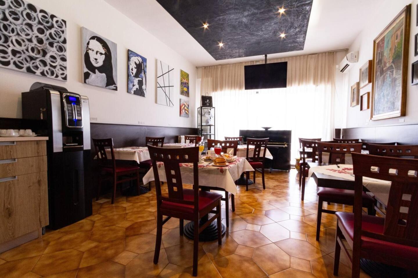 מסטרה Hotel Guidi מראה חיצוני תמונה