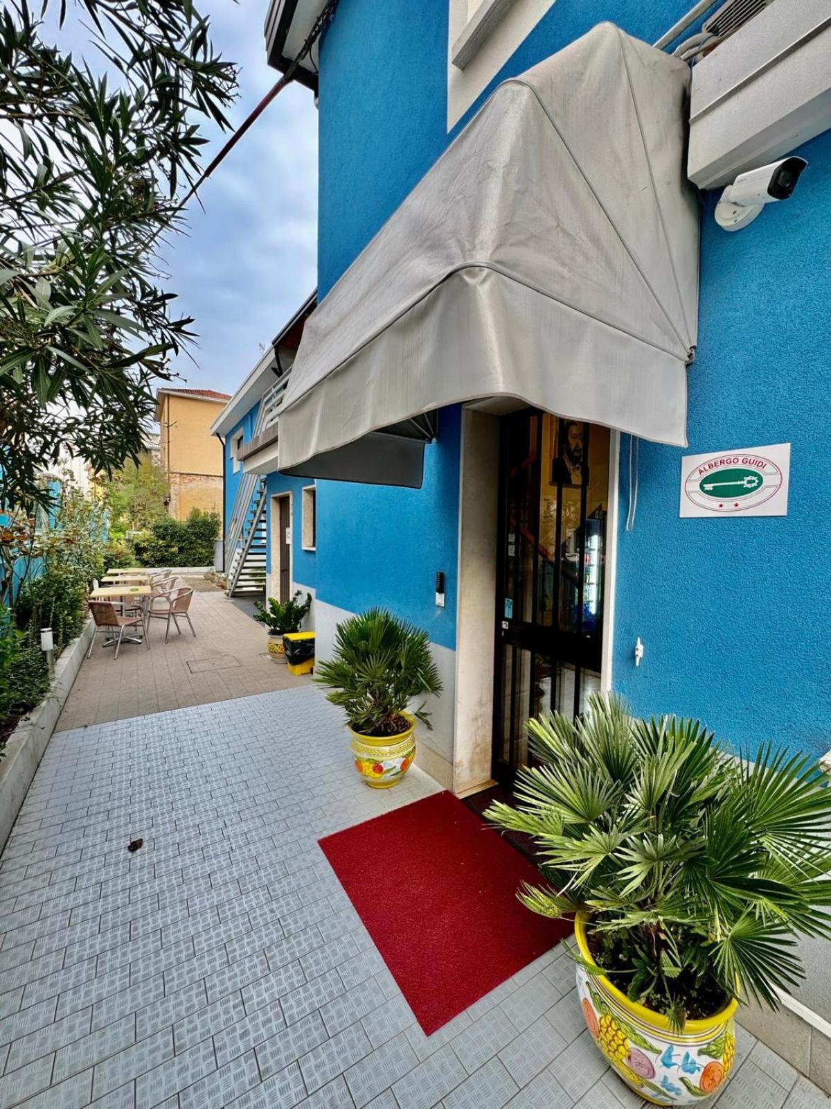 מסטרה Hotel Guidi מראה חיצוני תמונה