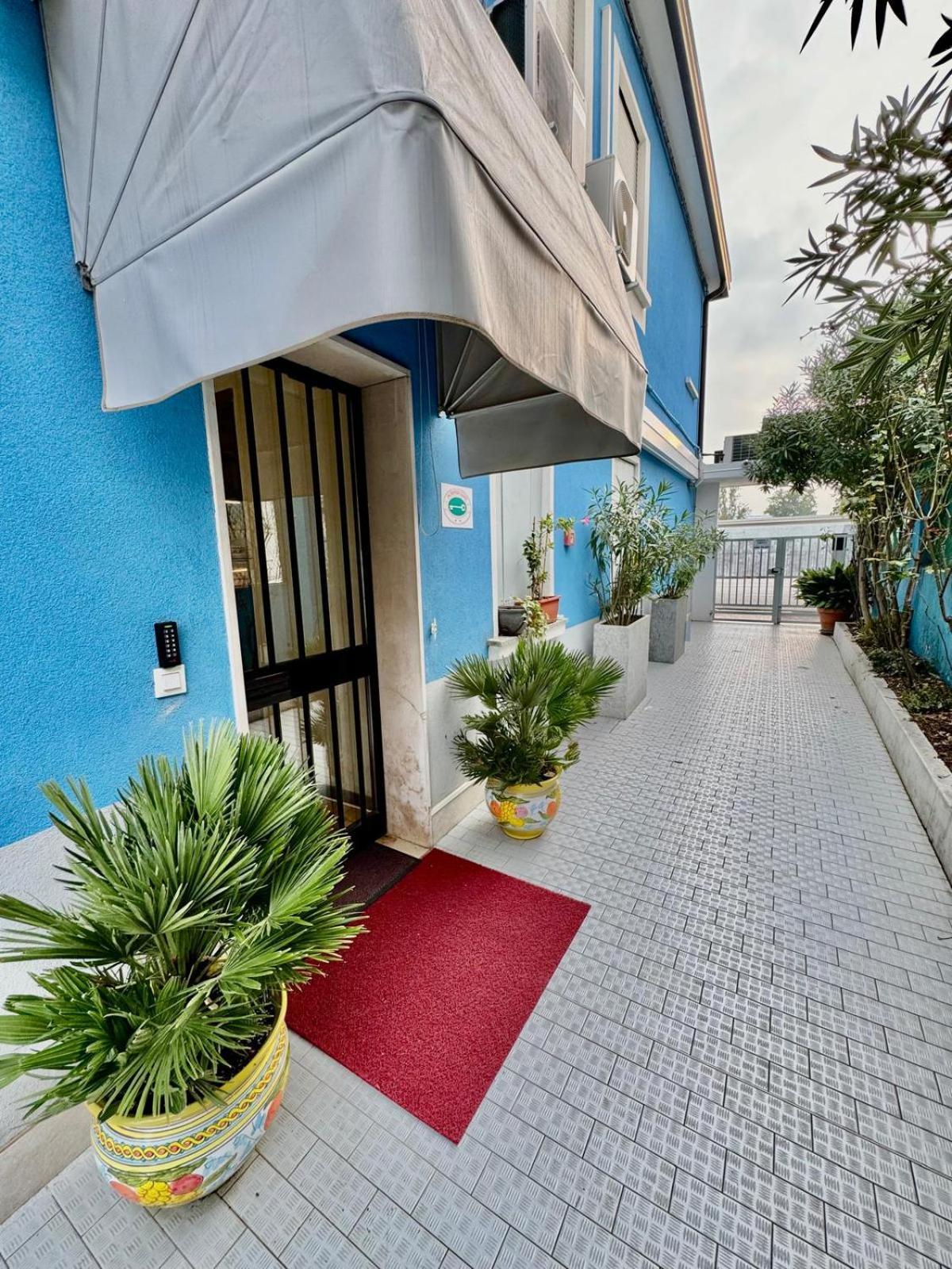 מסטרה Hotel Guidi מראה חיצוני תמונה