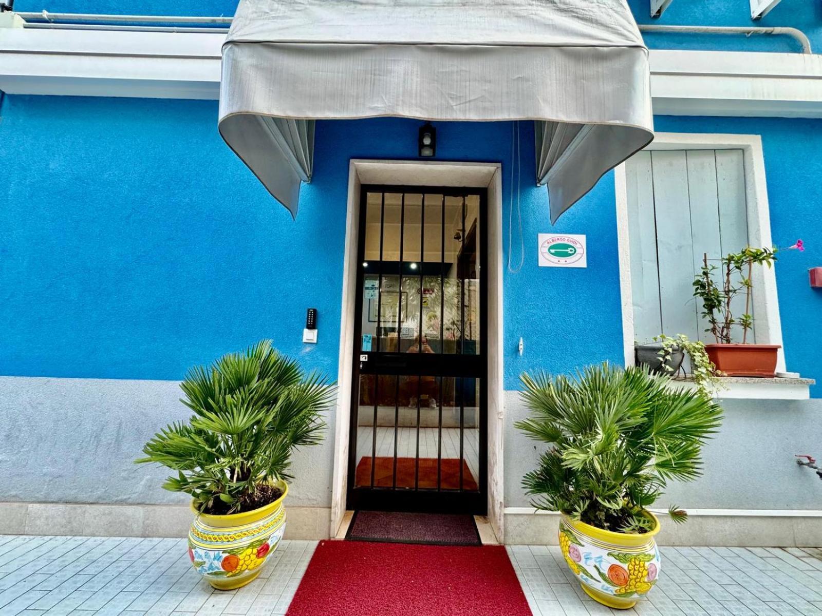 מסטרה Hotel Guidi מראה חיצוני תמונה